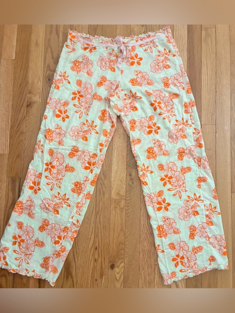 Victoria’s Secret Ruffled Pajama Bottoms size Small Run Large
